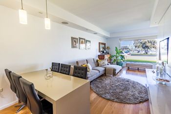 Serene Marinafront 3BR Retreat - Stays Accommodation 6