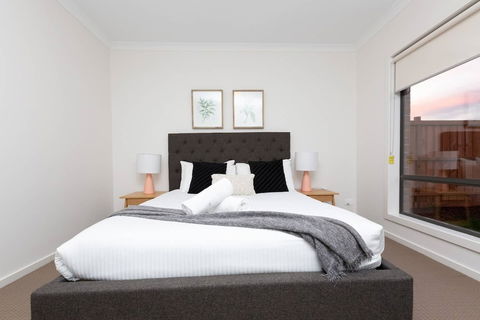 Resortstyle 4BR House With Parking@werribee - Stayed 2