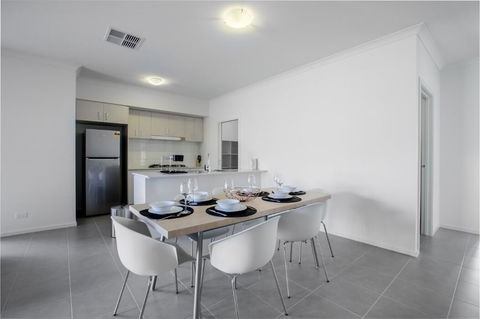 Big Family Fun@ 4 Bedrooms House In Point Cook - Stayed 2