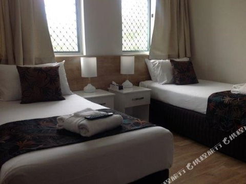 BEST WESTERN CASTLE LODGE MOTEL - Stayed 5