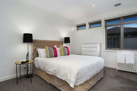 Kew Luxurious Townhouse - Stayed 5