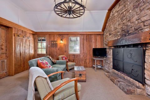 Crackenback Cottage 1884 - Stayed 1