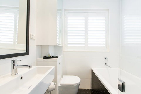 The Double Bay Executive Apartment - Stays Accommodation 4