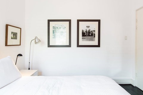 The Double Bay Executive Apartment - Stays Accommodation 3