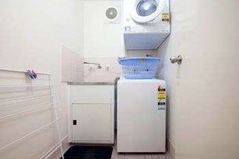 Carindale Unit 13 19 23 Dowling Street - Stayed 3