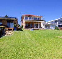 Luxury Waterfront House - Stayed