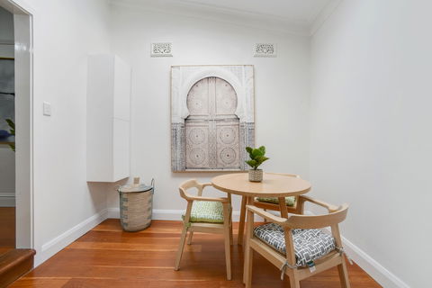 HomeHotel LuxuryHome 500m Crows Nest Shops - Stayed 0