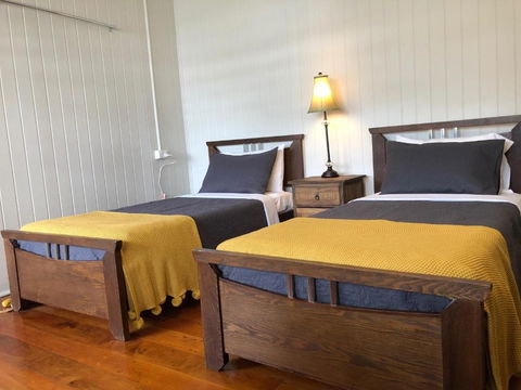 Five 3 Five - The Beachside Barracks - Stayed 4
