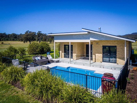 Mandalay Villas - Villa 2 - Stayed 3