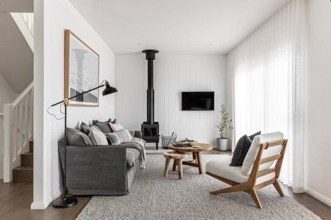 Seaside Escape - Stays Accommodation 2