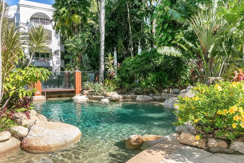 Poolside Apt In Alamanda Beachfront Resort 67 - Stayed 3