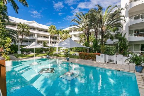 Poolside Apt In Alamanda Beachfront Resort 67 - Stayed 2