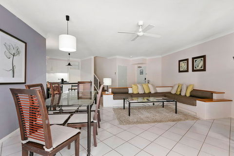 Poolside Apt In Alamanda Beachfront Resort 67 - Stayed 5