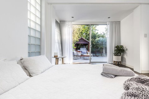 Coogee Luxury Home With Salt Water Pool & Parking - Stayed 6