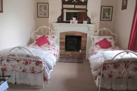 Cottage On Gunning - Stayed 5