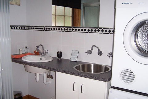Cottage On Gunning - Stayed 6