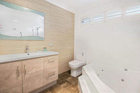 Forresters Beach Bed & Breakfast - Stayed 1
