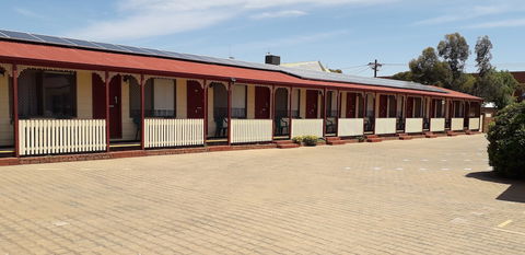 Daydream Motel And Apartments - Stays Accommodation 1