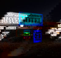 White Lanterns Motel - Stayed