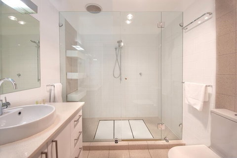 Semaphore Blue Apartments - Stays Accommodation 4