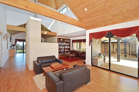 Sensational Heights Bed & Breakfast - Stayed 3