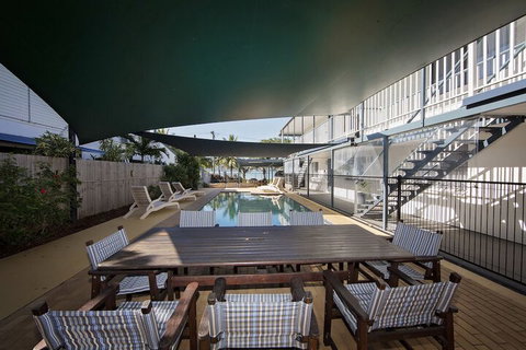 Apollo Jewel Beachfront Apartments - Stayed 7