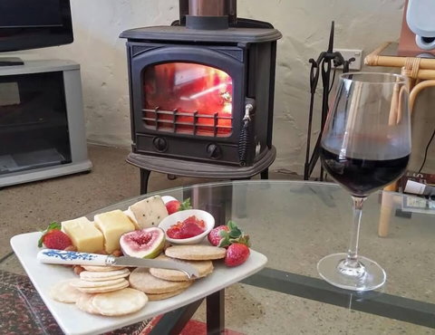 Milton Country Cottages - Stayed 1