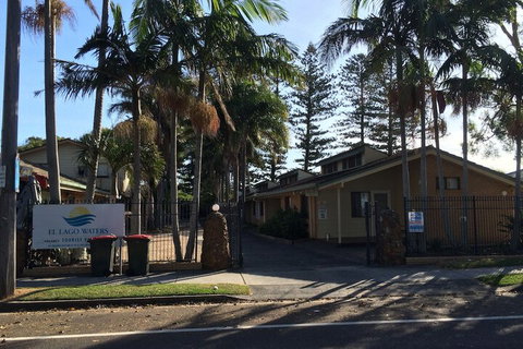 El Lago Waters Tourist Park - Stayed 1