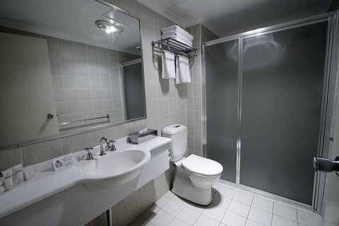 Carlyle Suites & Apartments - Stayed 6