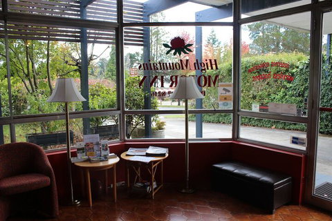 High Mountains Motor Inn - Stays Accommodation 3
