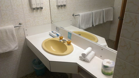 Lindy Lodge Motel - Stayed 6