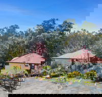 Cloverhill Hepburn Springs - Stayed
