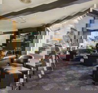 The Commodore - Stayed