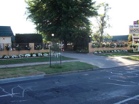 City Park Motel & Apartments - Stayed 0