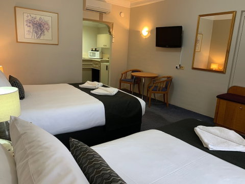Heritage Motor Inn Goulburn - Stays Accommodation 4