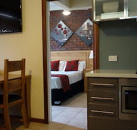Glenelg Gateway Apartments - Stayed