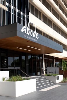 Abode Woden - Stays Accommodation 0
