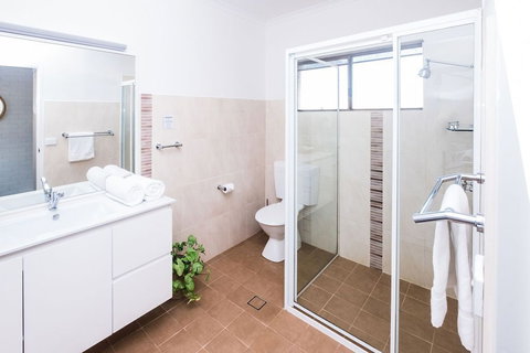 Mollymook Seascape Motel & Apartments - Stayed 5