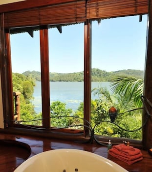 Secrets On The Lake - Stayed 6