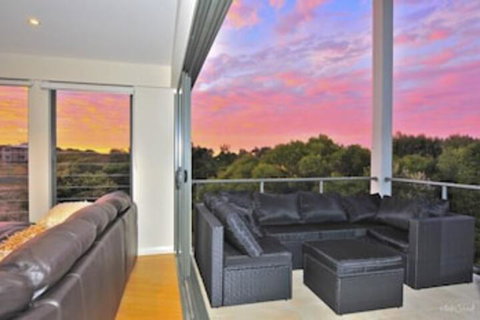 Loka Santi - Stayed 5