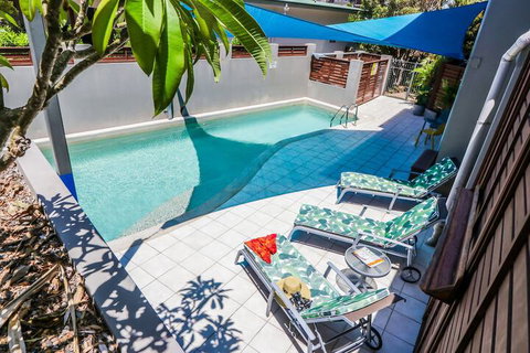 Loka Santi - Stayed 2