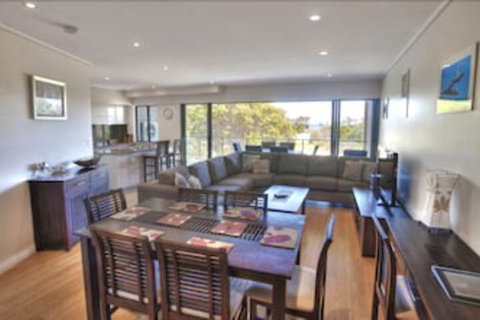 Loka Santi - Stayed 4