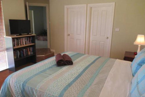 Albany Holiday House - Stays Accommodation 3