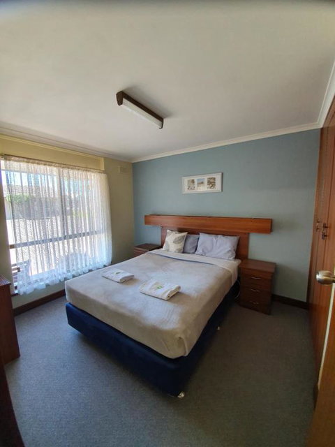 Beachport Motor Inn - Stays Accommodation 5