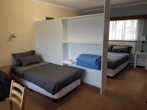 Beachport Motor Inn - Stays Accommodation 3
