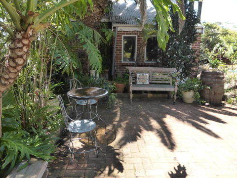 Lakeside Bed & Breakfast - Stayed 4