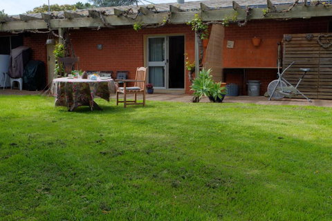 Quilters Studio - Stays Accommodation 5