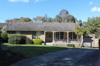 Australian Home Away At Doncaster Grange Park - Stayed 6