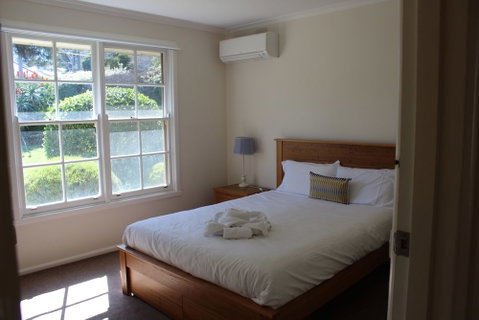 Australian Home Away At Doncaster Grange Park - Stayed 2