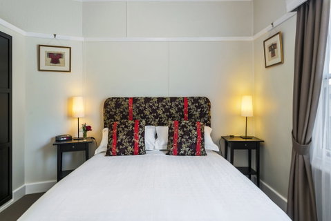 Ashdowns Of Dover B&B - Stays Accommodation 6